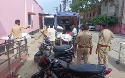 अलीगढ़ : अनियंत्रित ट्रक ने तीन लोगों को रौंदा, सब इंस्पेक्टर समेत सभी की हुई मौत