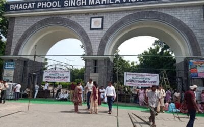 गोहाना महिला मेडिकल कालेज : दो प्रशिक्षु डाक्टरों से छेड़छाड़ के विरोध में छात्राओं ने दिया धरना