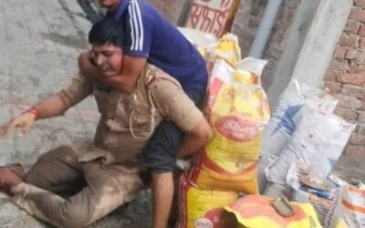 लखनऊ : बुजुर्ग चौकी प्रभारी के साथ मारपीट का वीडियो वायरल, युवक ने सिर पर मारी लोहे की चेन