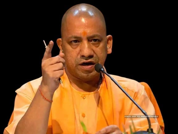सीएम योगी ने चीनी उपलब्धता को लेकर की समीक्षा,400 टन से ज्यादा स्टॉक पर होगा एक्शन!