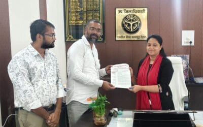 उत्तर प्रदेश लेखपाल संघ के तहसील अध्यक्ष ने एसडीएम को सौंपा ज्ञापन