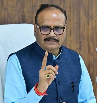 स्वाइन फ्लू को लेकर UP में स्वास्थ्य विभाग अलर्ट,डिप्टी सीएम ब्रजेश पाठक ने की अपील…सतर्क रहें घबराएं नहीं,