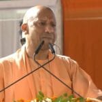 अंबेडकरनगर में गरजे सीएम योगी, बोले पहले जिस गाड़ी पर सपा का झंडा,समझो होगा उसमे कोई सपा का गुंडा…