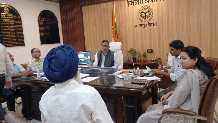 जिलाधिकारी कपिल सिंह ने आमजन की सुनीं समस्याएं, त्वरित निस्तारण का दिया निर्देश