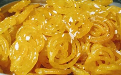 घर पर बनाएं एकदम कुरकुरी और रसदार जलेबी, जानिए बनाने का आसान तरीका