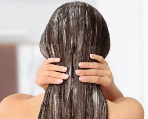 बालों के लिए हेयर मास्क या कंडीशनर क्या है सही? जानिए….