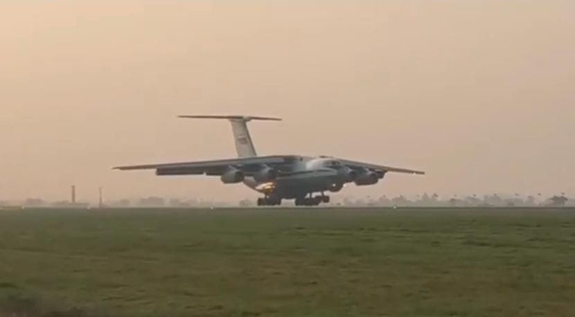 पुतिन के भारत दौरे से पहले नोएडा एयरपोर्ट पर रूसी IL-76 की लैंडिंग