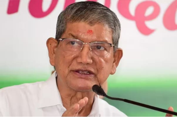 उत्तराखंड : पूर्व CM हरीश रावत ने कांग्रेस के सभी पदों से दिया इस्तीफा,जनिए क्यों उठाया ये कदम?
