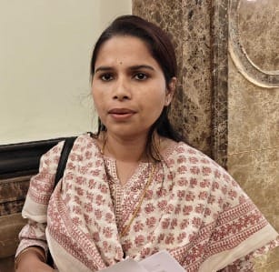 यूपी : विधायक पूजा पाल से 1.55 लाख की ठगी,अकाउंट से कई बार में निकाले गए पैसे
