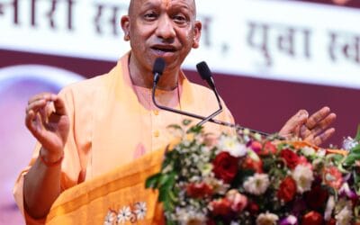 झूठ की गूंज में कांग्रेस के युवराज का आचरण नारी शक्ति का अपमान : सीएम योगी