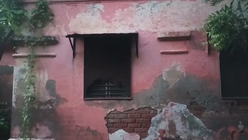 कानपुर: सीएमओ कार्यालय की खिड़की काटकर चोरी, 100 पेंशन फाइलें गायब, हड़कंप