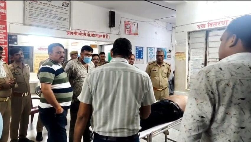 जौनपुर में बैंक मैनेजर ने कार में खुद को गोली मारी,सुसाइड नोट बरामद