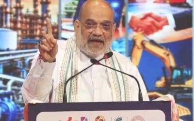 नोएडा में गरजे अमित शाह,कहा-UP में बनी ब्रह्मोस पाकिस्तान की नींद उड़ाई,CM योगी की तारीफ की