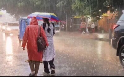 यूपी में भारी बारिश का अलर्ट,CM योगी ने अधिकारियों को दिए निर्देश,कहा-फील्ड में उतरकर राहत-बचाव कार्य की निगरानी करॆ