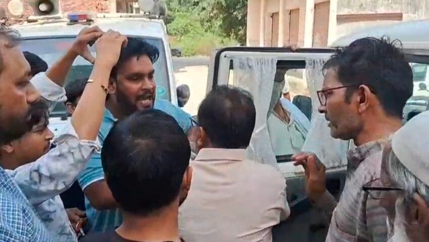 बिना पंजीकरण अस्पताल चलने की शिकायत पर स्वास्थ्य विभाग की छापेमारी, संचालक ने किया विरोध