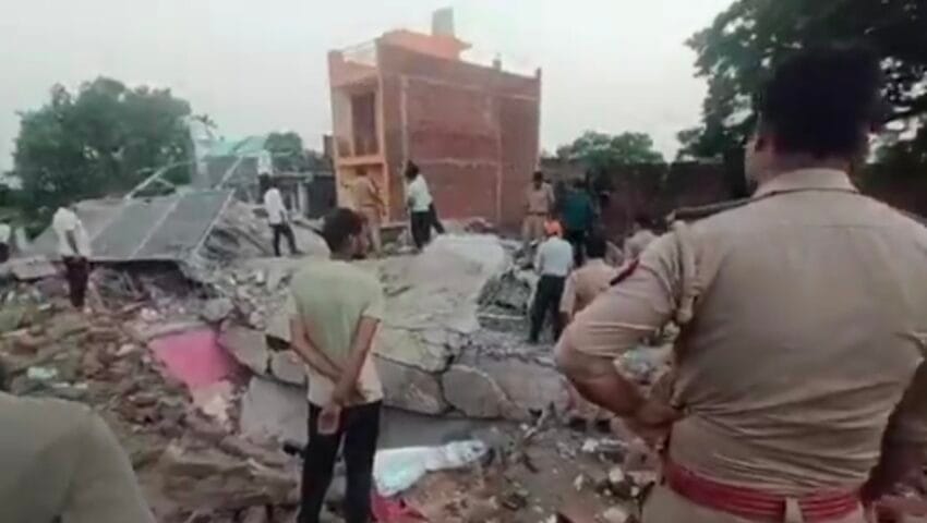 गैस सिलेंडर ब्लास्ट से भरभराकर गिरा मकान, एक ही परिवार के चार लोगों की मौत