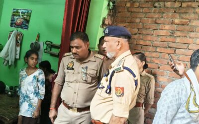 संपत्ति के लालच में पोते ने चचेरी दादी की हंसिया से काटकर की हत्या, दादी-बहन पर भी किया कातिलाना हमला