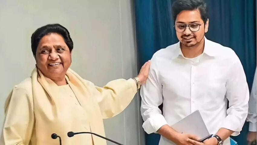 आकाश आनंद की BSP में फिर वापसी,मायावती ने बनाया राष्ट्रीय संयोजक,आनंद बोले- मुझे क्षमा किया, इसके लिए आभारी हूं